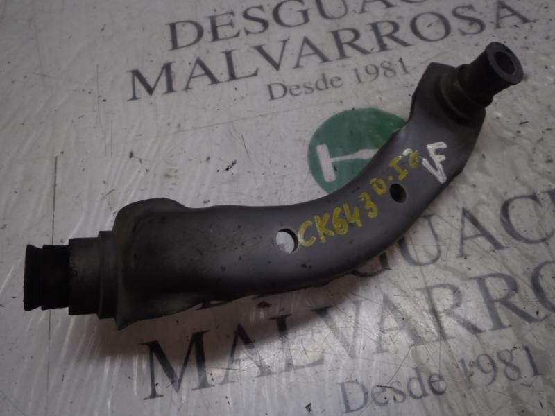 Recambio de brazo suspension superior delantero izquierdo para renault megane ii berlina 5p confort dynamique referencia OEM IAM