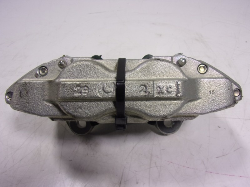 Recambio de pinza freno delantera derecha para toyota hilux (3b/3c/3d) gr sport referencia OEM IAM 477300K350  