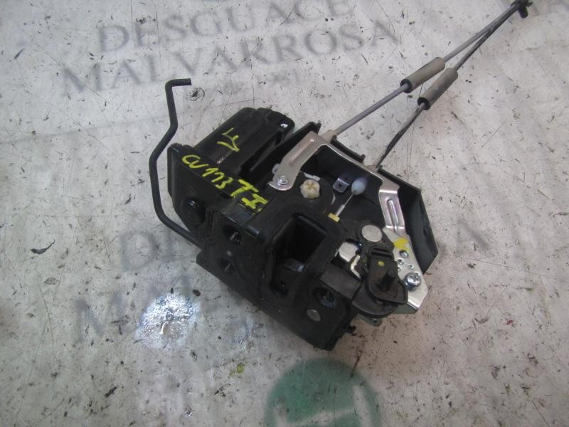 Recambio de cerradura puerta trasera izquierda para hyundai i10 1.1 12v cat referencia OEM IAM 814100X020  