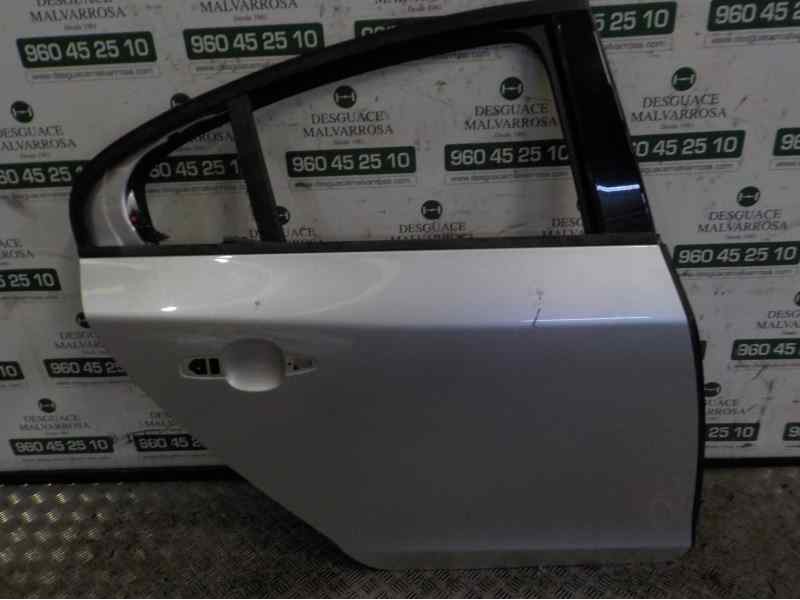 Recambio de puerta trasera derecha para volvo s60 lim. 2.0 diesel cat referencia OEM IAM 32228975  