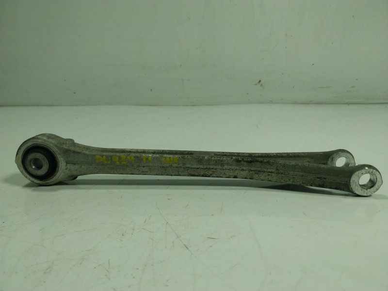 Recambio de brazo suspension inferior trasero izquierdo para maserati levante 3.0 v6 twinturbo cat referencia OEM IAM   