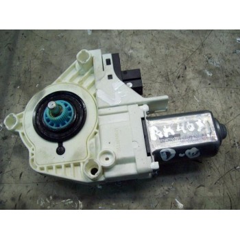 MOTOR ELEVALUNAS DELANTERO DERECHO 4F0959802D 4F0959802D 