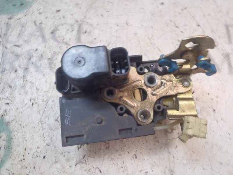 Recambio de cerradura puerta delantera derecha para chevrolet nubira berlina se referencia OEM IAM 96272642  