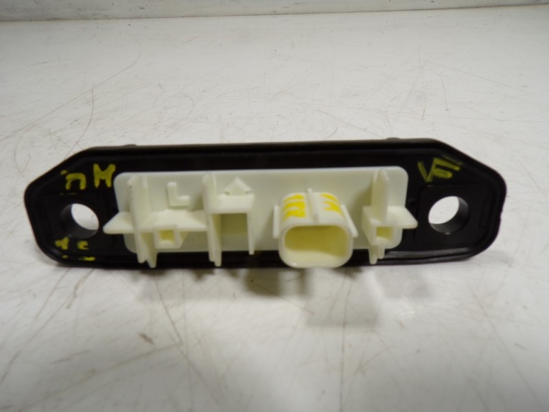 Recambio de maneta porton para toyota yaris cross 1.5 vvti 16 v 55 kw referencia OEM IAM 7481113010C2  