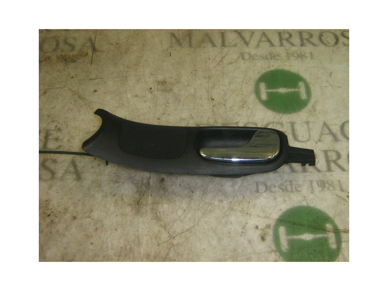Recambio de maneta interior delantera derecha para audi a4 berlina (b5) 2.8 referencia OEM IAM   