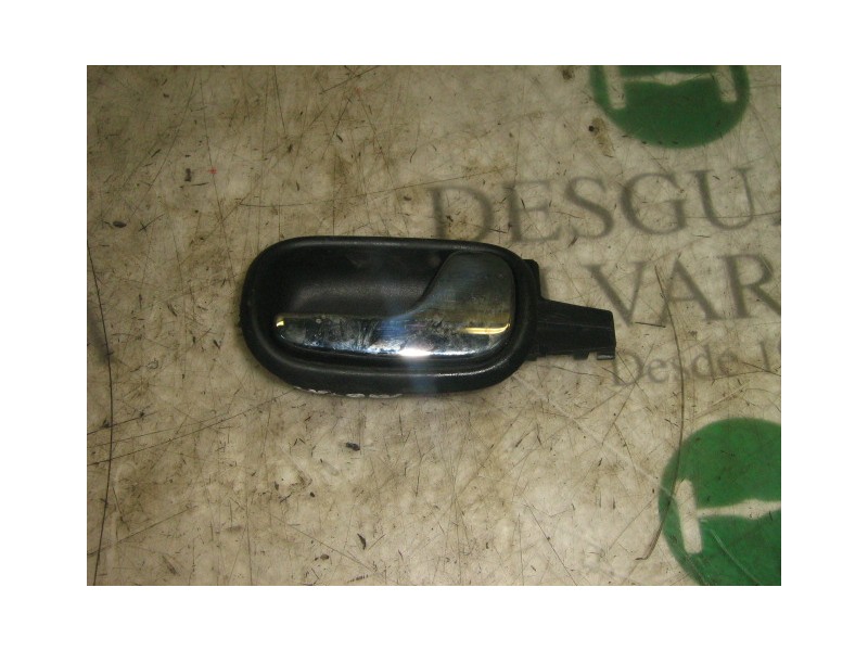 Recambio de maneta interior trasera derecha para audi a4 berlina (b5) 2.8 referencia OEM IAM 8D083902001C  
