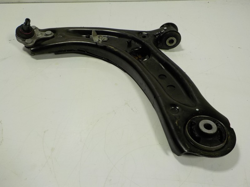 Recambio de brazo suspension inferior delantero izquierdo para cupra leon kl8 vz 2.0 tsi referencia OEM IAM 5WA407151A  