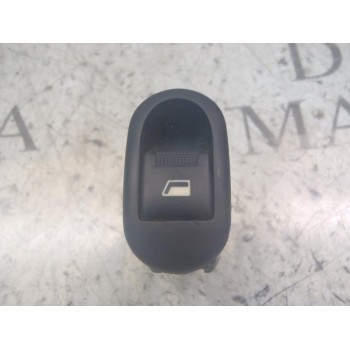 MANDO ELEVALUNAS DELANTERO DERECHO 