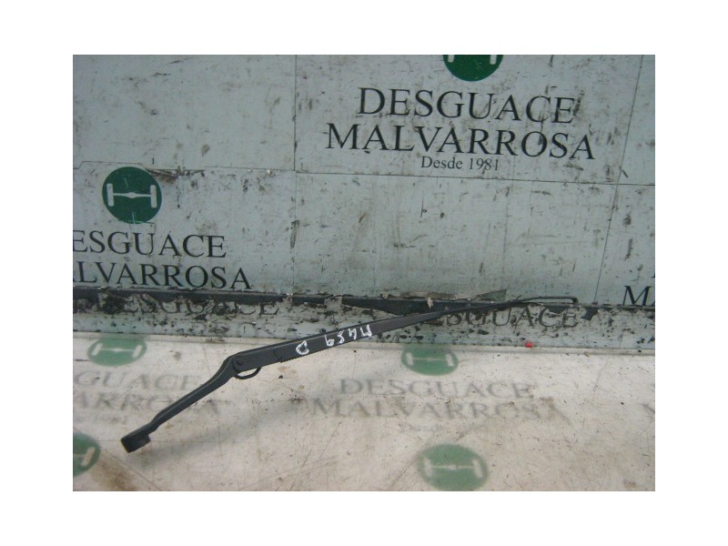 Recambio de brazo limpia delantero derecho para hyundai accent (lc) gls referencia OEM IAM 9832025000  