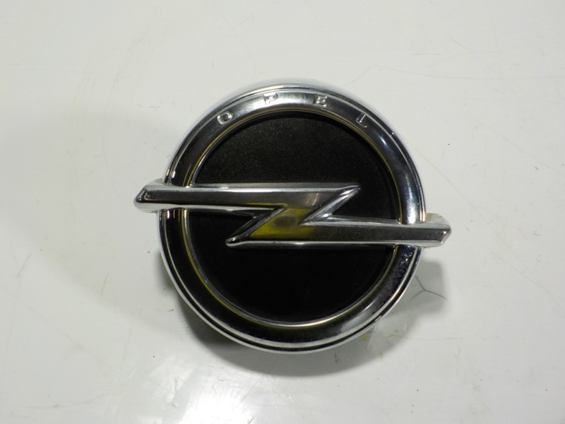 Recambio de maneta porton para opel corsa e 1.4 referencia OEM IAM 13401592 563697283 