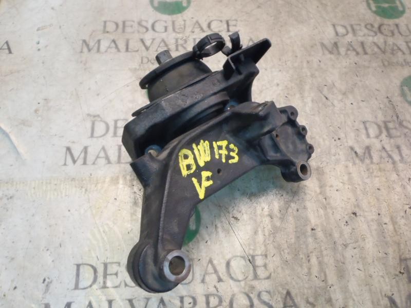 Recambio de soporte motor izquierdo para opel vivaro combi 2.7t corto referencia OEM IAM   