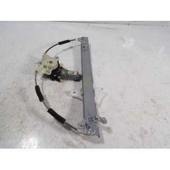 ELEVALUNAS DELANTERO DERECHO 82404C7010 82402C7010 