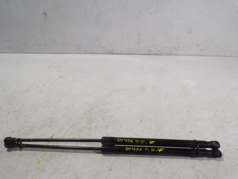 Recambio de amortiguadores maletero / porton para peugeot 308 1.5 hdi referencia OEM IAM 9807899380  