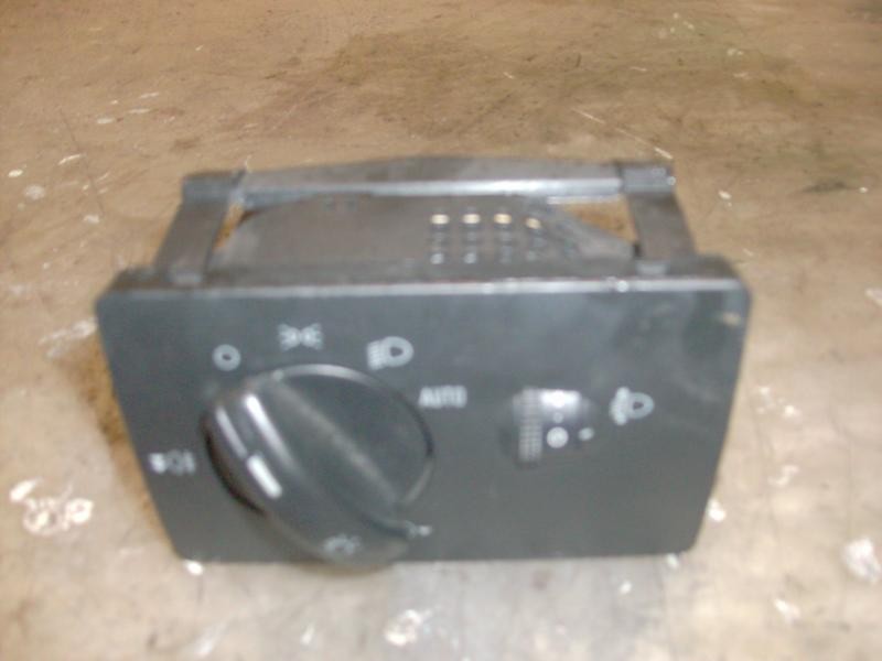 Recambio de mando luces para ford fiesta (cbk) ghia referencia OEM IAM   