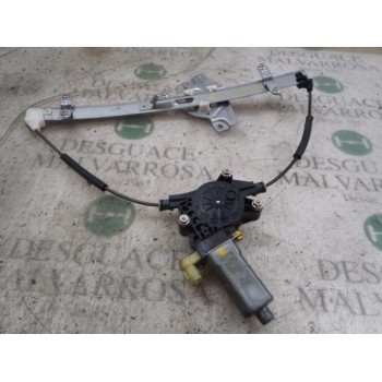 ELEVALUNAS DELANTERO DERECHO 824021E210 