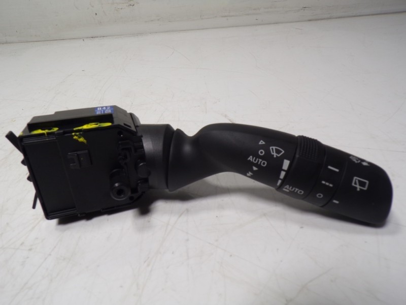 Recambio de mando limpia para toyota rav4 hybrid fwd referencia OEM IAM 8465242200 17L021 