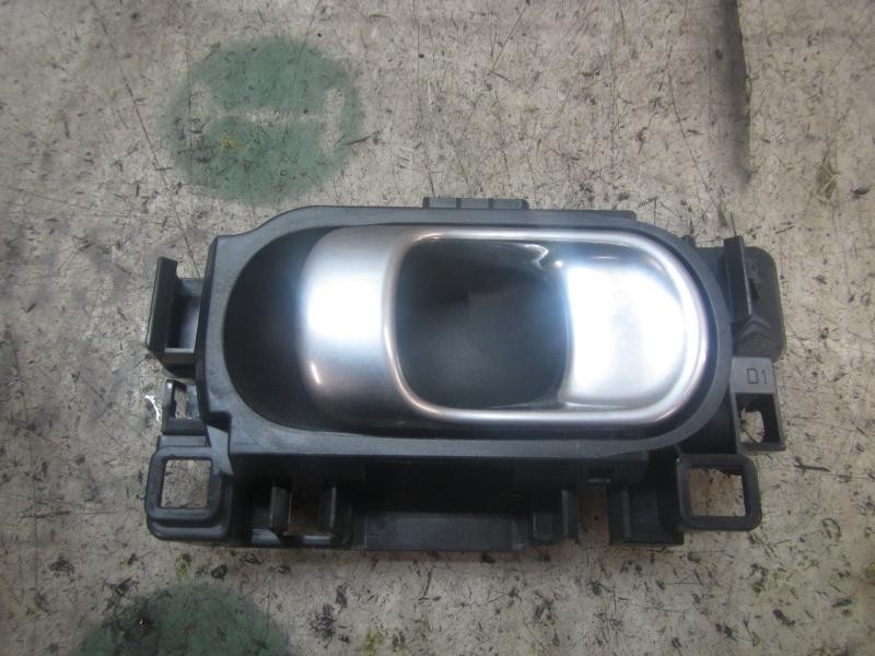 Recambio de maneta interior delantera derecha para citroën c4 cactus feel fine referencia OEM IAM 98012885VV  