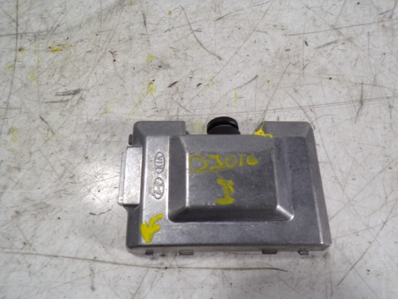 Recambio de modulo electronico para hyundai i20 1.0 tgdi cat referencia OEM IAM 95890C8600 95890C8600 