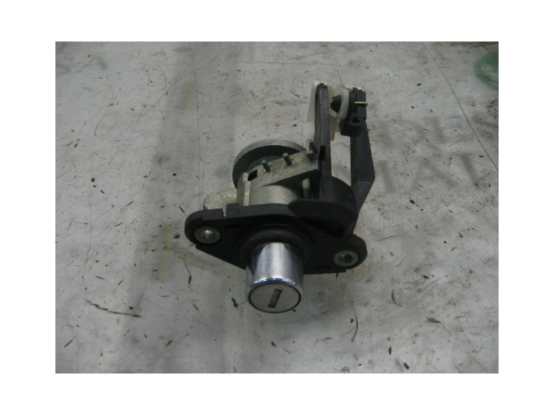 Recambio de maneta porton para opel astra f berlina 1.4 cat (l48) referencia OEM IAM   