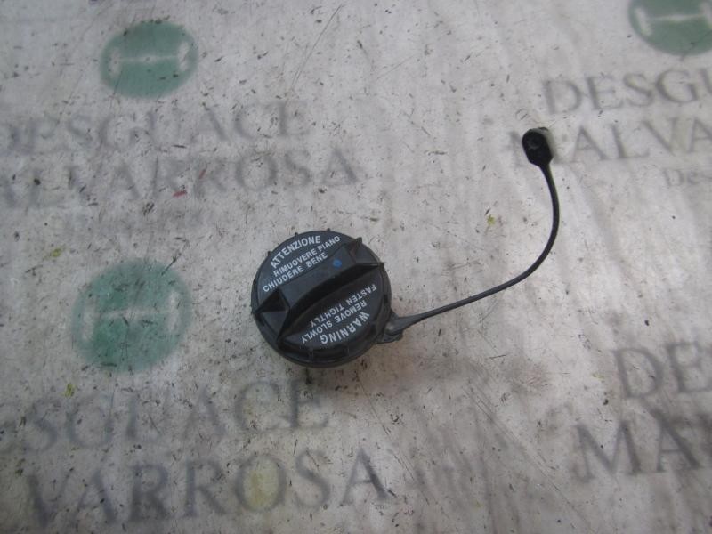 Recambio de tapon combustible para hyundai i10 1.1 12v cat referencia OEM IAM 310103F600  