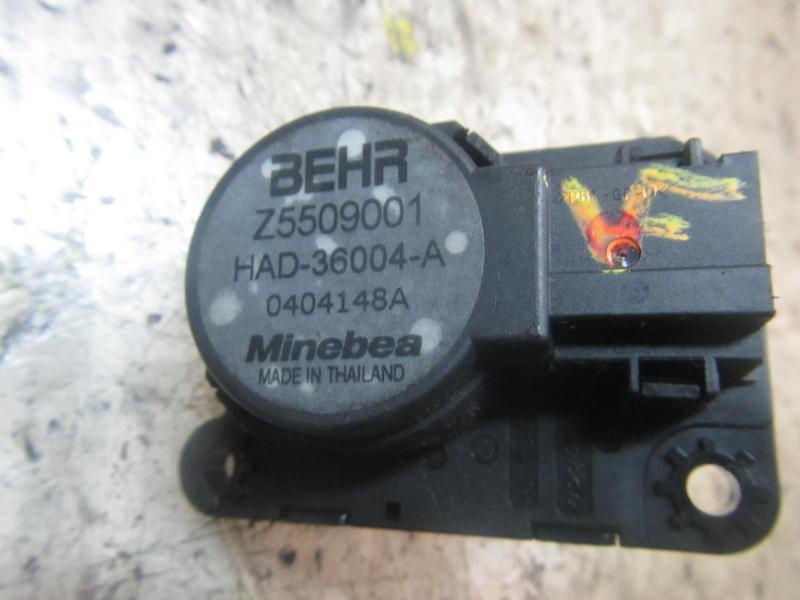 Recambio de motor apertura trampillas climatizador para citroën c4 cactus feel fine referencia OEM IAM 6479E1 Z5509001 