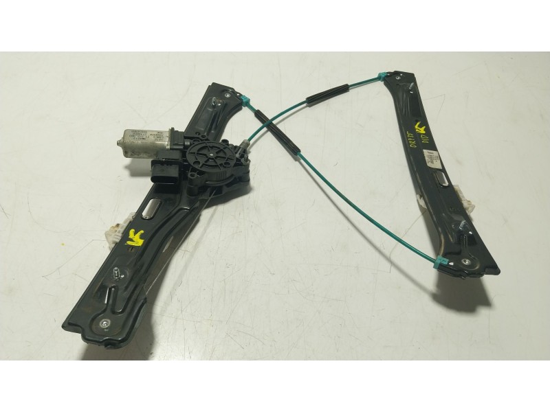 Recambio de elevalunas delantero derecho para bmw 1 (f20) 116 d referencia OEM IAM 51337281882 724256206 