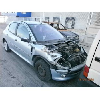 PEUGEOT 206 BERLINA