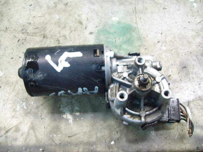 Recambio de motor limpia delantero para renault rapid/express (f40) 1.4 referencia OEM IAM   