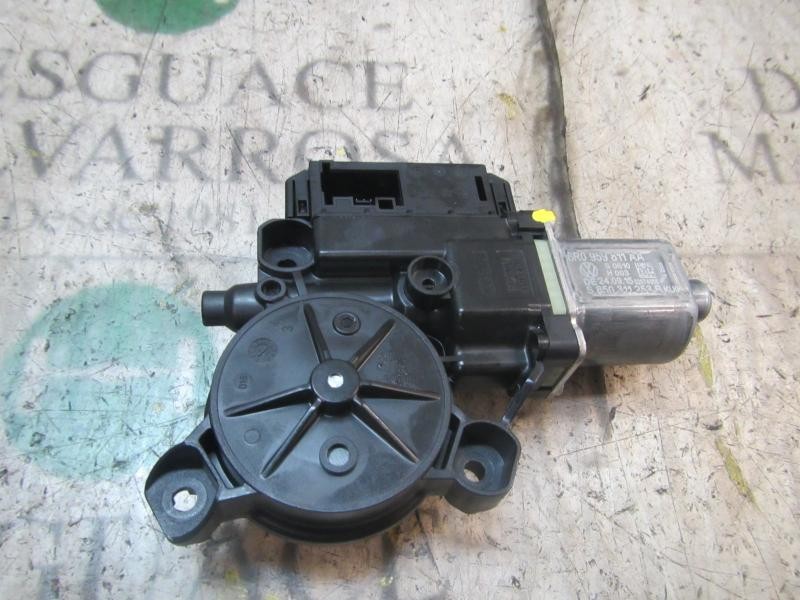 Recambio de motor elevalunas trasero izquierdo para volkswagen polo (6c1) 1.4 tdi referencia OEM IAM 6R0959811NZ00 6R0959811AA 0