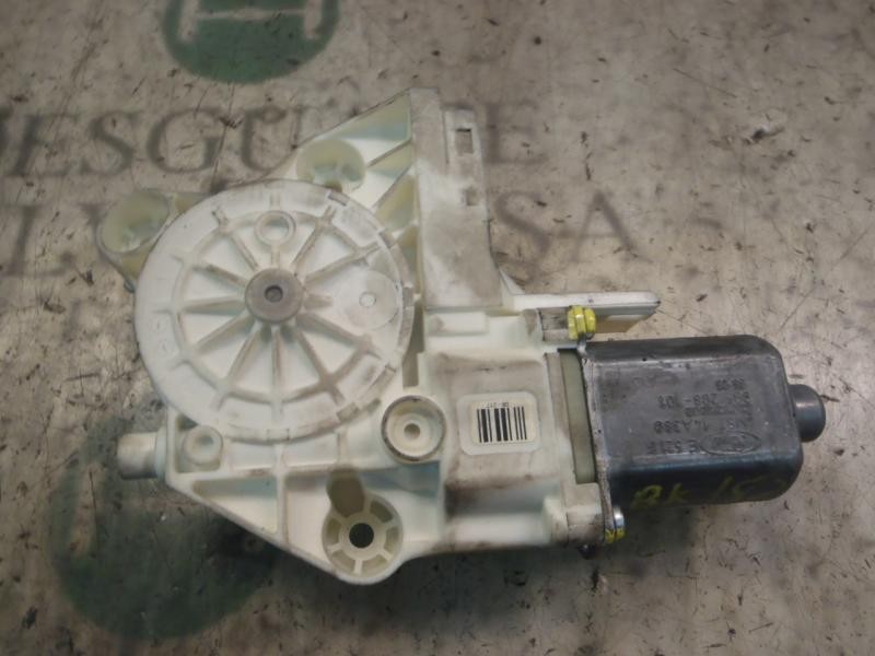 Recambio de motor elevalunas delantero izquierdo para ford focus berlina (cap) 1.6 tdci cat referencia OEM IAM   