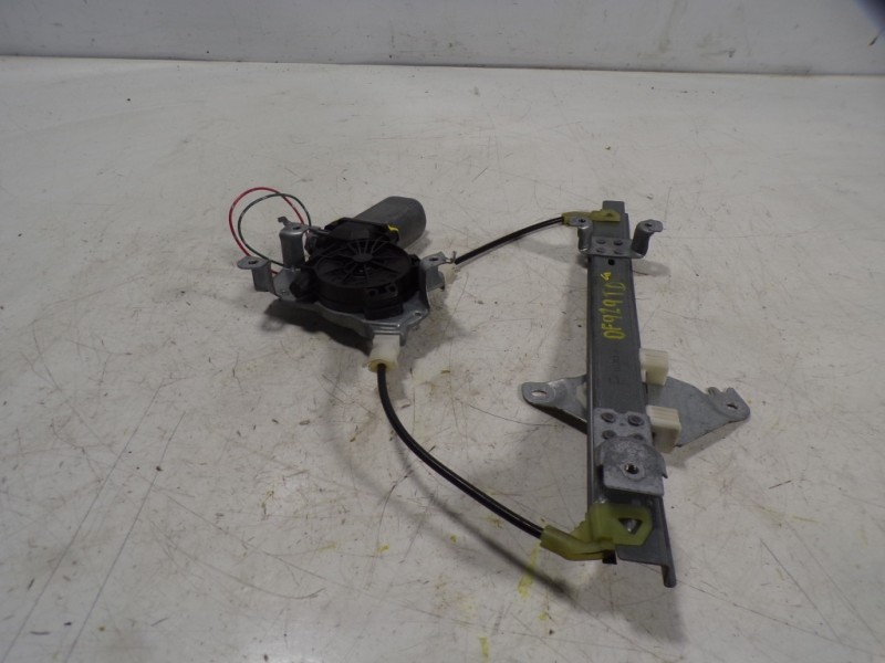 Recambio de elevalunas trasero derecho para nissan qashqai (j10) acenta referencia OEM IAM 82700JD400  