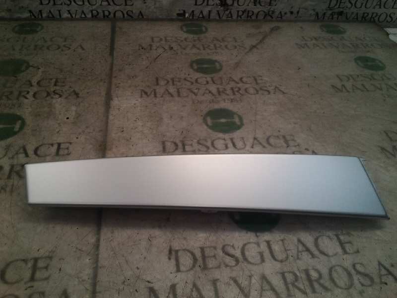 Recambio de moldura para porsche cayenne (typ 9pa) 4.5 v8 cat referencia OEM IAM 7L5853382B 7L5853382B 