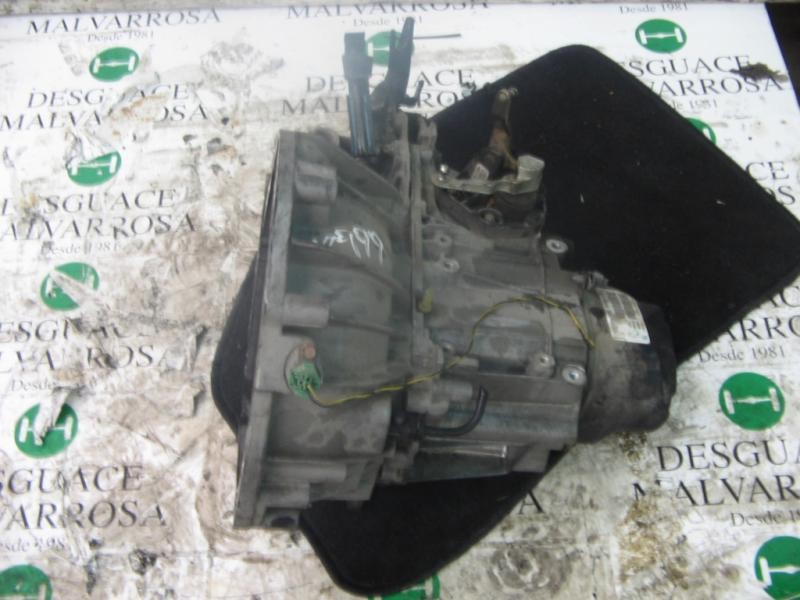 Recambio de caja cambios para nissan micra (k12e) acenta referencia OEM IAM C054448 CR12DE 