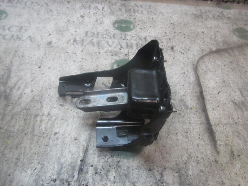 Recambio de soporte cambio para citroën c4 cactus feel fine referencia OEM IAM 9676570880  
