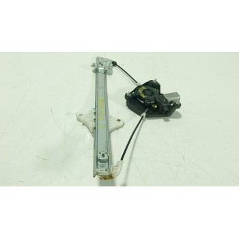 ELEVALUNAS DELANTERO IZQUIERDO 698200H061 