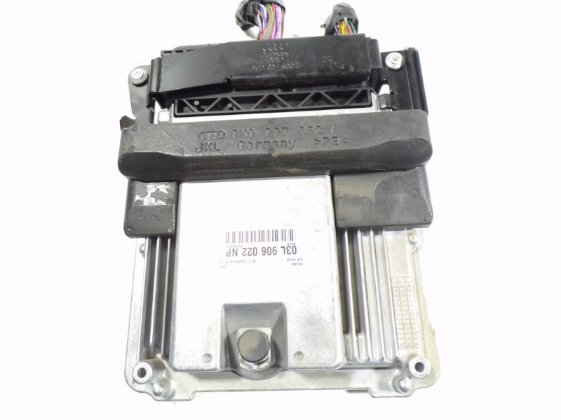 Recambio de centralita motor uce para audi a5 sportback (8t) 2.0 16v tdi referencia OEM IAM 8K1907355F  