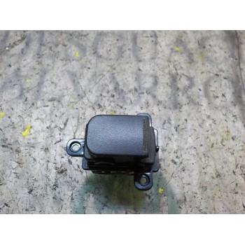 MANDO ELEVALUNAS TRASERO DERECHO 935802K000WK 