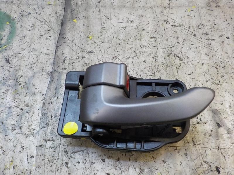 Recambio de maneta interior trasera izquierda para kia soul 1.6 crdi cat referencia OEM IAM 826102K010AMG  