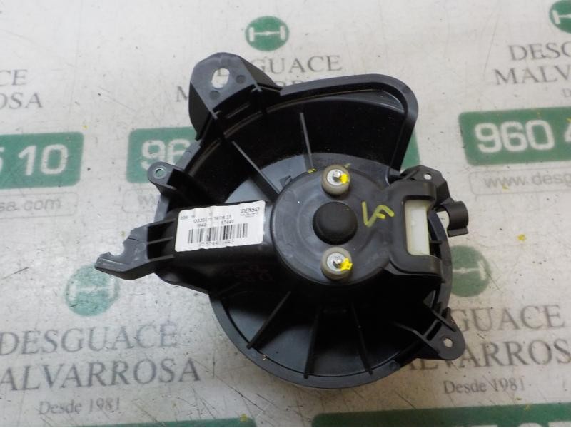 Recambio de motor calefaccion para opel corsa e edition referencia OEM IAM 13335075 13335075 