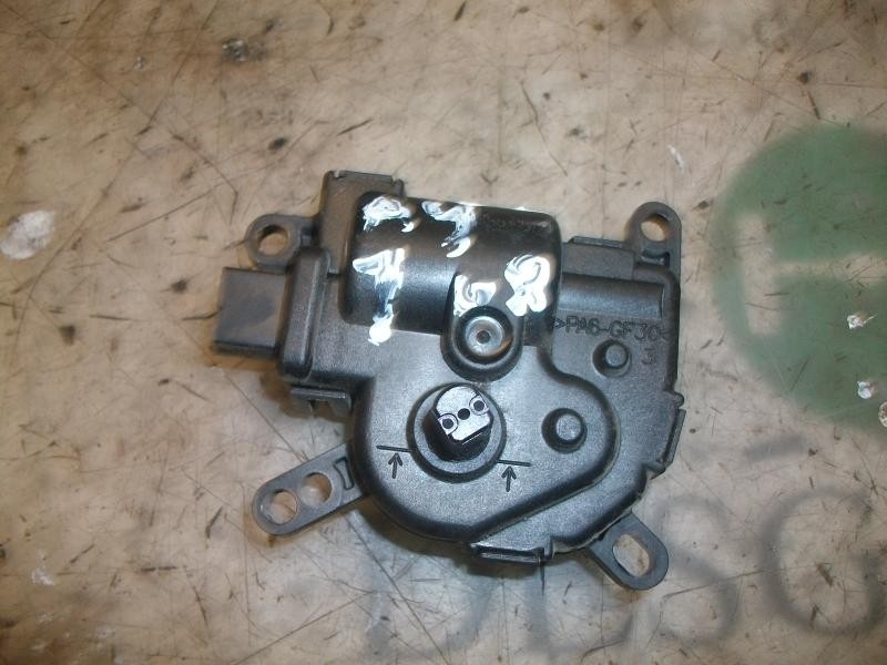 Recambio de motor apertura trampillas climatizador para ford fiesta (cbk) trend referencia OEM IAM   