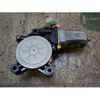 MOTOR ELEVALUNAS DELANTERO DERECHO 824601M000 