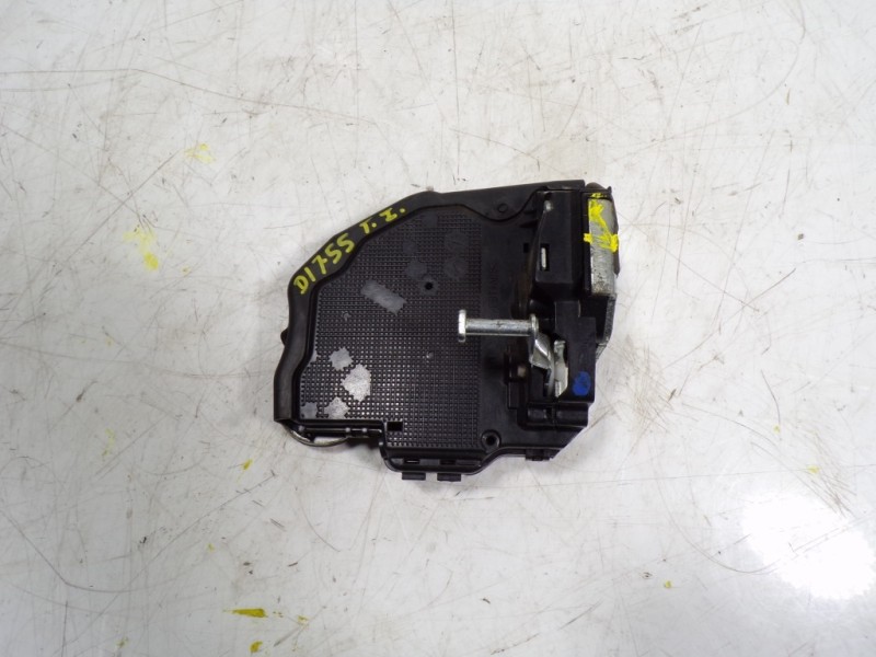 Recambio de cerradura puerta trasera izquierda para toyota verso 1.6 d-4d cat referencia OEM IAM 690600F030  