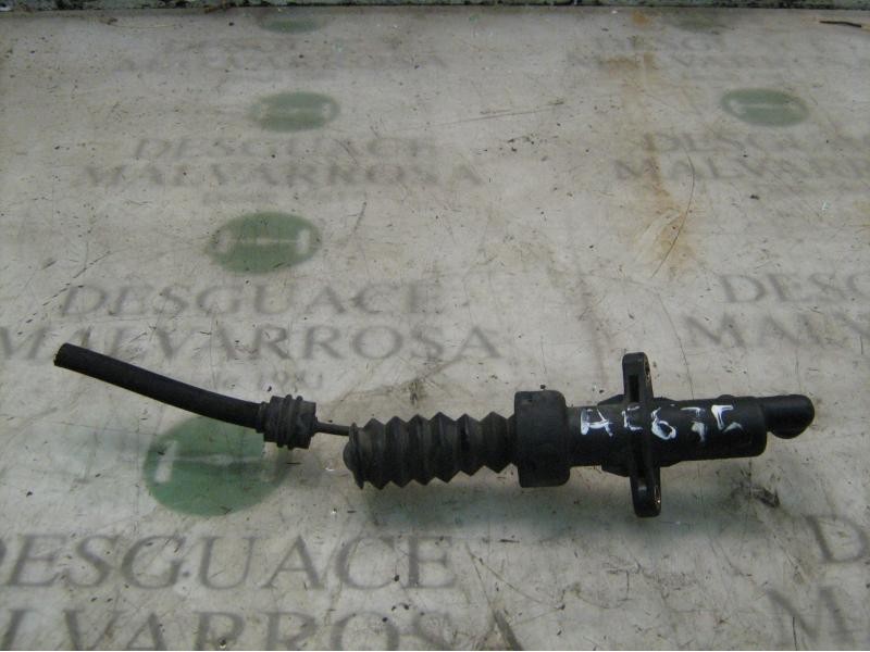 Recambio de bomba embrague para citroën xsara picasso 2.0 hdi exclusive referencia OEM IAM   