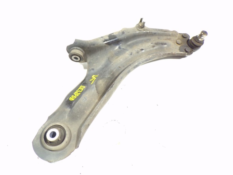 Recambio de brazo suspension inferior delantero derecho para renault kangoo 1.5 dci diesel fap referencia OEM IAM 8200586567  