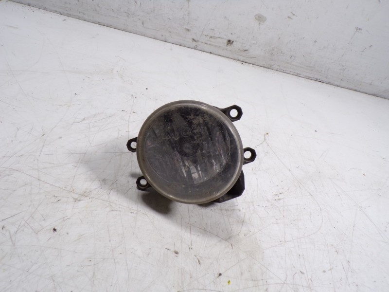 Recambio de faro antiniebla derecho para toyota verso 1.6 d-4d cat referencia OEM IAM 8121002110  