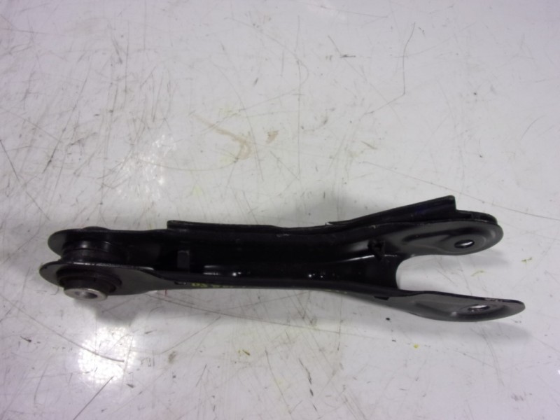 Recambio de brazo suspension inferior trasero derecho para hyundai tucson 1.6 crdi referencia OEM IAM 55251N9050  
