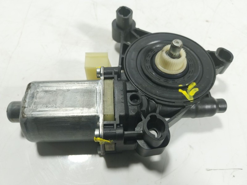 Recambio de motor elevalunas delantero izquierdo para skoda octavia lim. (5e3) 2.0 tdi referencia OEM IAM 5Q0959801B  