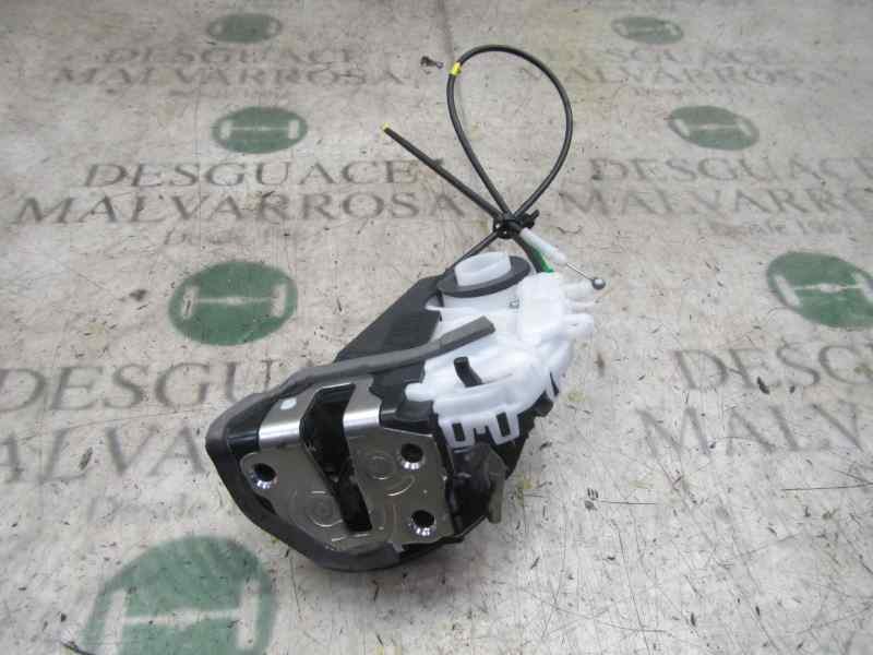 Recambio de cerradura puerta trasera izquierda para toyota yaris 1.3 16v cat referencia OEM IAM 690600D310  