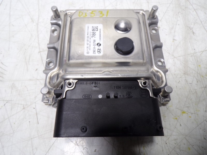 Recambio de centralita cambio automatico para hyundai tucson 1.6 crdi referencia OEM IAM 296102U700 296102U700 