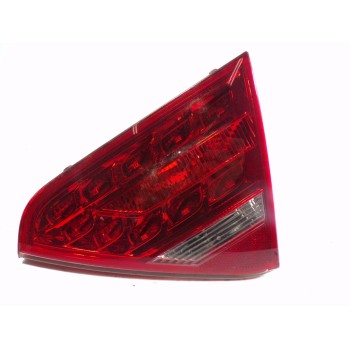 PILOTO TRASERO DERECHO INTERIOR 8T0945094A 8T0945094A 